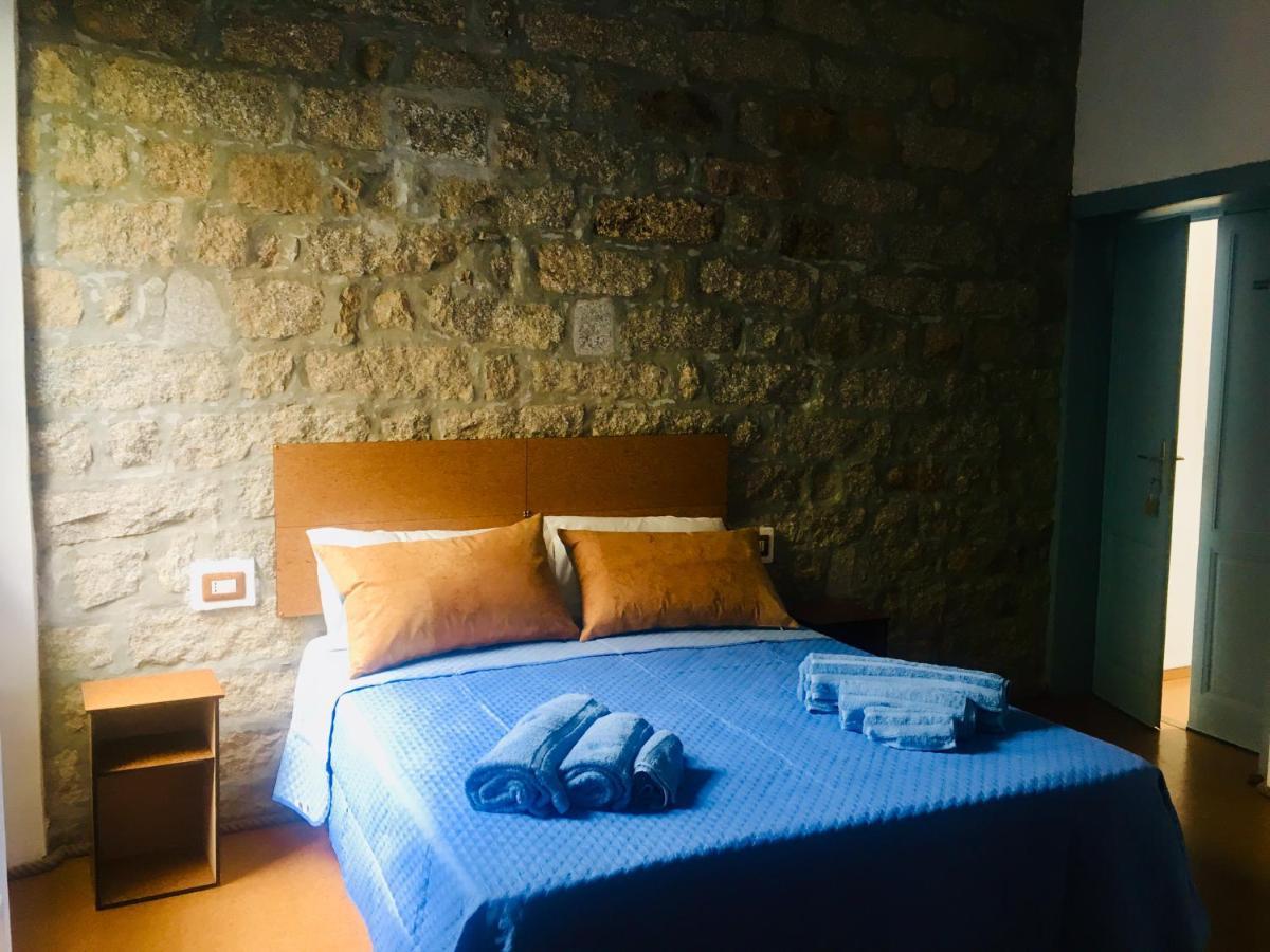 La Vecchia Posta B&B Calangianus Eksteriør billede